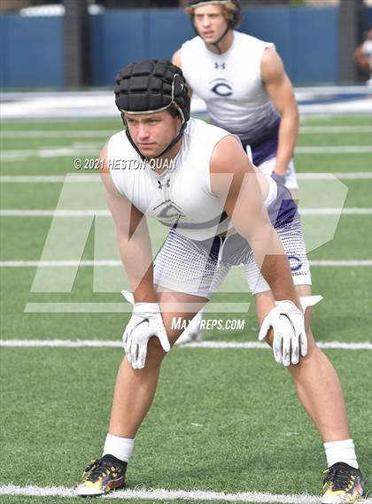 Thumbnail 3 in St. John Bosco vs. Carlsbad  (Brave 8 Invitational) photogallery.