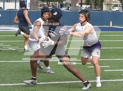 Thumbnail 1 in St. John Bosco vs. Carlsbad  (Brave 8 Invitational) photogallery.