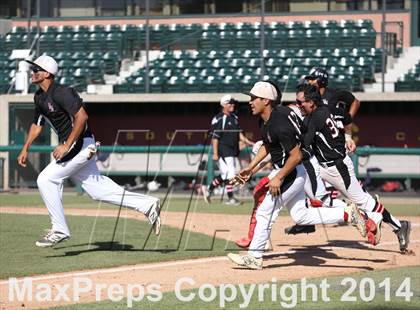 Thumbnail 3 in Huntington Park vs. Van Nuys (CIF L.A. City D2 Semifinal) photogallery.
