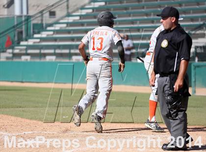 Thumbnail 3 in Huntington Park vs. Van Nuys (CIF L.A. City D2 Semifinal) photogallery.