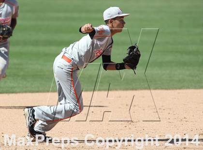 Thumbnail 1 in Huntington Park vs. Van Nuys (CIF L.A. City D2 Semifinal) photogallery.
