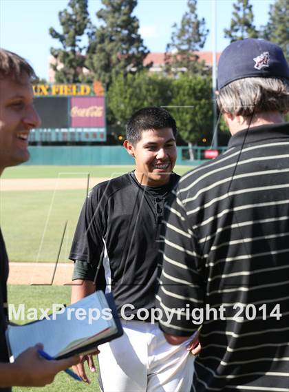 Thumbnail 2 in Huntington Park vs. Van Nuys (CIF L.A. City D2 Semifinal) photogallery.