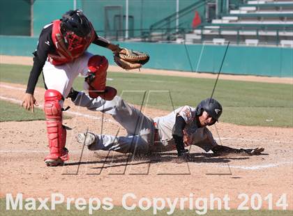 Thumbnail 3 in Huntington Park vs. Van Nuys (CIF L.A. City D2 Semifinal) photogallery.