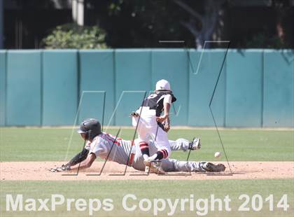 Thumbnail 3 in Huntington Park vs. Van Nuys (CIF L.A. City D2 Semifinal) photogallery.