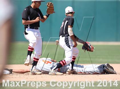 Thumbnail 3 in Huntington Park vs. Van Nuys (CIF L.A. City D2 Semifinal) photogallery.