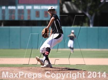 Thumbnail 1 in Huntington Park vs. Van Nuys (CIF L.A. City D2 Semifinal) photogallery.
