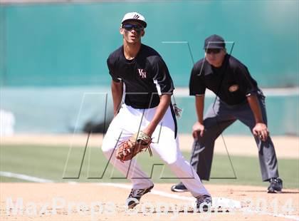 Thumbnail 1 in Huntington Park vs. Van Nuys (CIF L.A. City D2 Semifinal) photogallery.