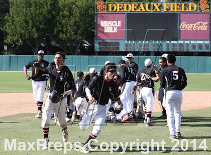 Thumbnail 3 in Huntington Park vs. Van Nuys (CIF L.A. City D2 Semifinal) photogallery.