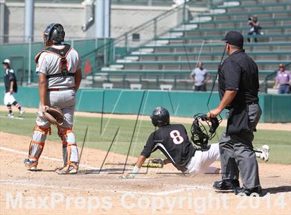 Thumbnail 2 in Huntington Park vs. Van Nuys (CIF L.A. City D2 Semifinal) photogallery.