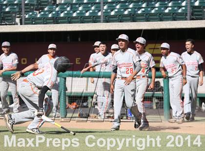 Thumbnail 1 in Huntington Park vs. Van Nuys (CIF L.A. City D2 Semifinal) photogallery.