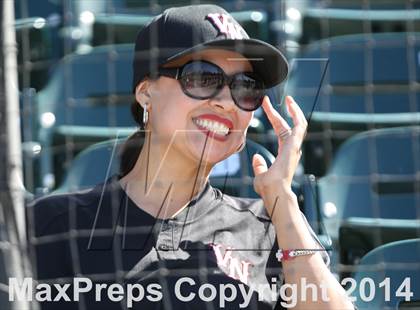 Thumbnail 2 in Huntington Park vs. Van Nuys (CIF L.A. City D2 Semifinal) photogallery.