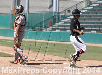 Thumbnail 2 in Huntington Park vs. Van Nuys (CIF L.A. City D2 Semifinal) photogallery.