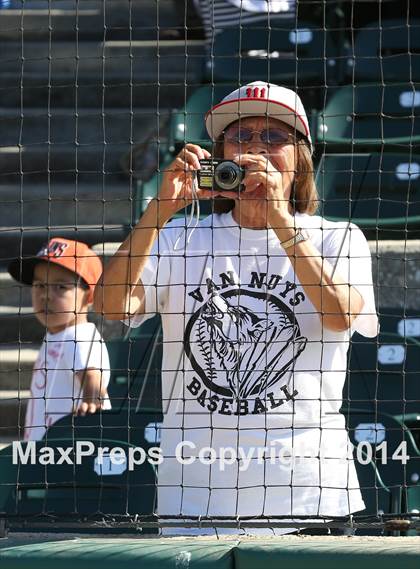Thumbnail 2 in Huntington Park vs. Van Nuys (CIF L.A. City D2 Semifinal) photogallery.