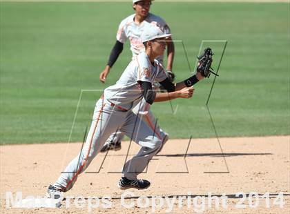 Thumbnail 2 in Huntington Park vs. Van Nuys (CIF L.A. City D2 Semifinal) photogallery.