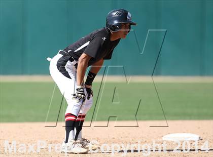 Thumbnail 3 in Huntington Park vs. Van Nuys (CIF L.A. City D2 Semifinal) photogallery.