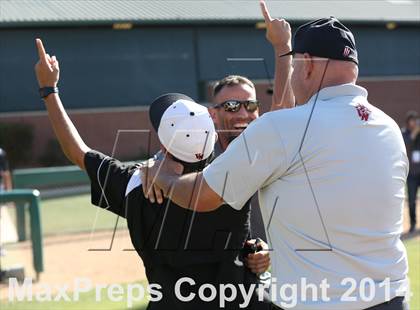 Thumbnail 2 in Huntington Park vs. Van Nuys (CIF L.A. City D2 Semifinal) photogallery.