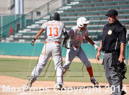 Thumbnail 2 in Huntington Park vs. Van Nuys (CIF L.A. City D2 Semifinal) photogallery.