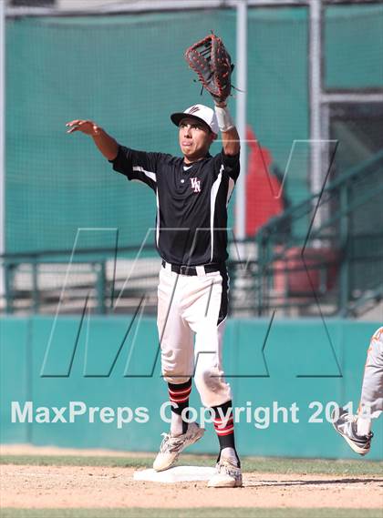 Thumbnail 1 in Huntington Park vs. Van Nuys (CIF L.A. City D2 Semifinal) photogallery.