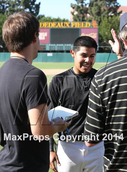 Thumbnail 1 in Huntington Park vs. Van Nuys (CIF L.A. City D2 Semifinal) photogallery.