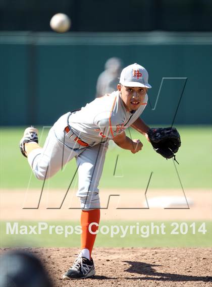 Thumbnail 3 in Huntington Park vs. Van Nuys (CIF L.A. City D2 Semifinal) photogallery.