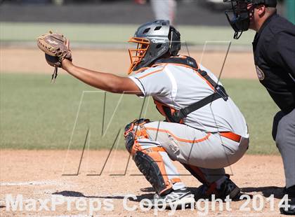 Thumbnail 1 in Huntington Park vs. Van Nuys (CIF L.A. City D2 Semifinal) photogallery.