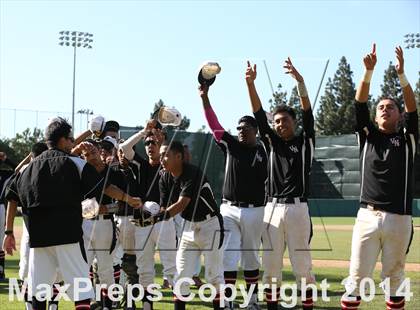 Thumbnail 1 in Huntington Park vs. Van Nuys (CIF L.A. City D2 Semifinal) photogallery.
