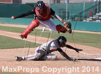 Thumbnail 2 in Huntington Park vs. Van Nuys (CIF L.A. City D2 Semifinal) photogallery.