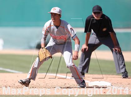 Thumbnail 2 in Huntington Park vs. Van Nuys (CIF L.A. City D2 Semifinal) photogallery.
