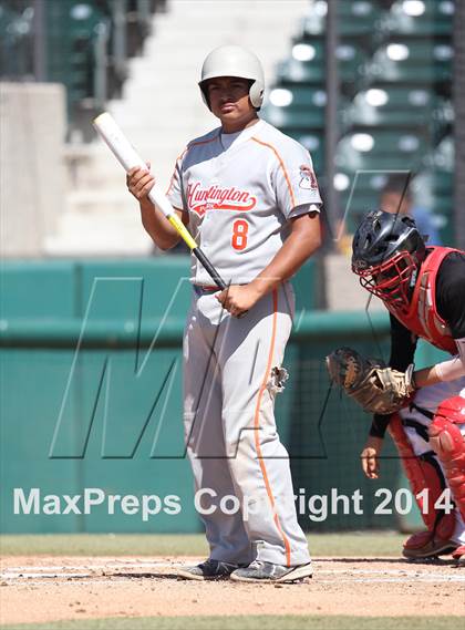 Thumbnail 3 in Huntington Park vs. Van Nuys (CIF L.A. City D2 Semifinal) photogallery.