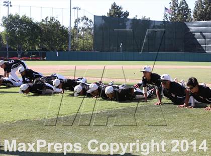 Thumbnail 1 in Huntington Park vs. Van Nuys (CIF L.A. City D2 Semifinal) photogallery.