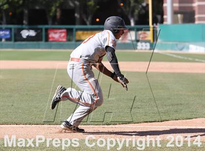 Thumbnail 2 in Huntington Park vs. Van Nuys (CIF L.A. City D2 Semifinal) photogallery.