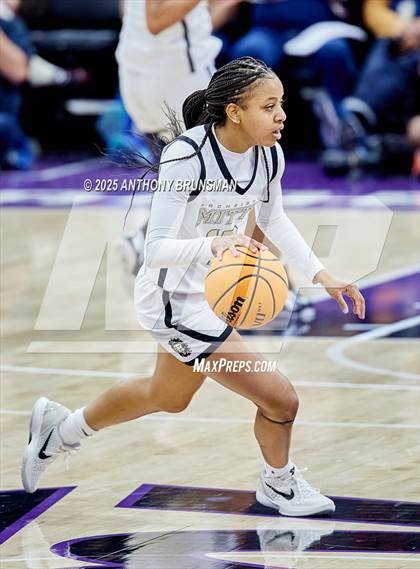 Thumbnail 2 in Etiwanda vs Archbishop Mitty (CIF State Open Div. Final) photogallery.