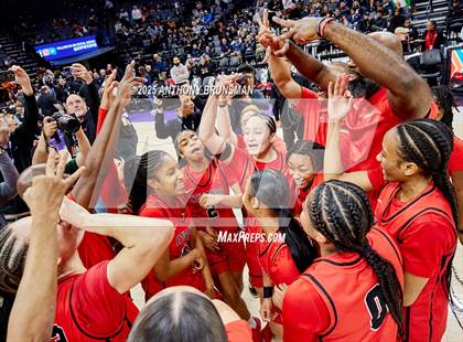 Thumbnail 1 in Etiwanda vs Archbishop Mitty (CIF State Open Div. Final) photogallery.