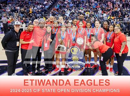 Thumbnail 2 in Etiwanda vs Archbishop Mitty (CIF State Open Div. Final) photogallery.