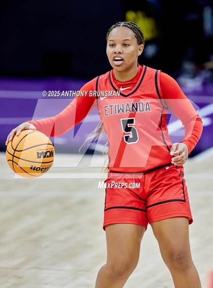Thumbnail 1 in Etiwanda vs Archbishop Mitty (CIF State Open Div. Final) photogallery.
