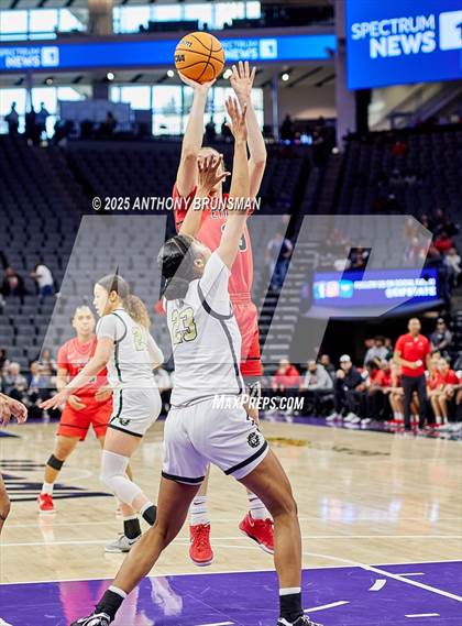 Thumbnail 2 in Etiwanda vs Archbishop Mitty (CIF State Open Div. Final) photogallery.