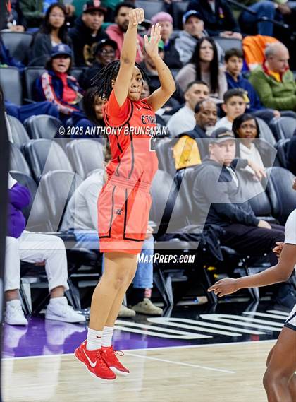 Thumbnail 1 in Etiwanda vs Archbishop Mitty (CIF State Open Div. Final) photogallery.