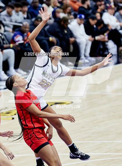Thumbnail 2 in Etiwanda vs Archbishop Mitty (CIF State Open Div. Final) photogallery.