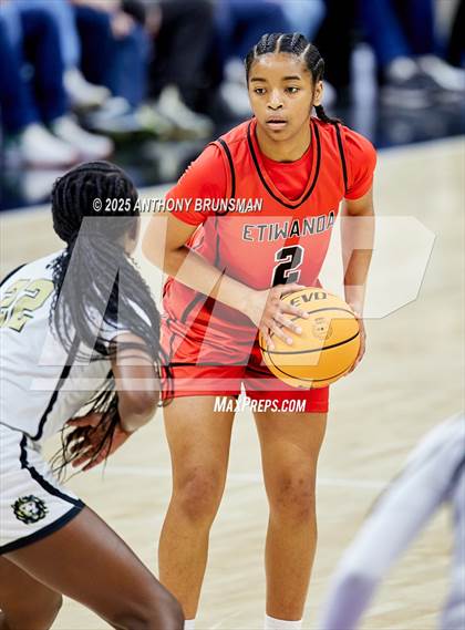 Thumbnail 2 in Etiwanda vs Archbishop Mitty (CIF State Open Div. Final) photogallery.