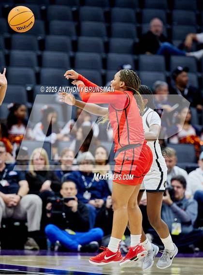 Thumbnail 1 in Etiwanda vs Archbishop Mitty (CIF State Open Div. Final) photogallery.