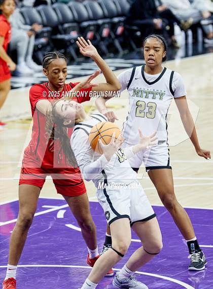 Thumbnail 2 in Etiwanda vs Archbishop Mitty (CIF State Open Div. Final) photogallery.