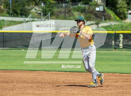 Thumbnail 2 in Saugus @ Santa Barbara photogallery.
