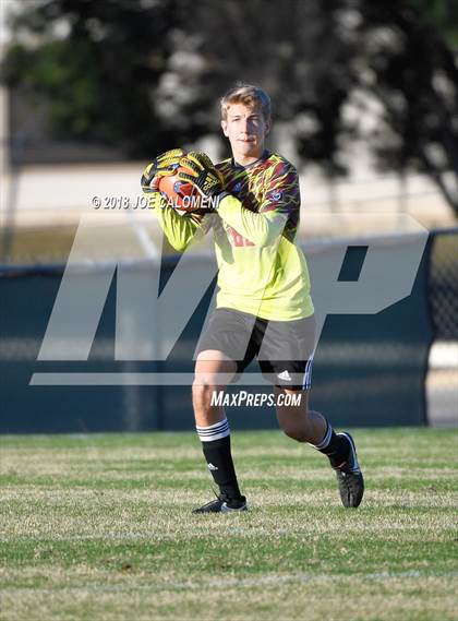 Thumbnail 2 in San Angelo Central vs Lee [Robert E.] photogallery.