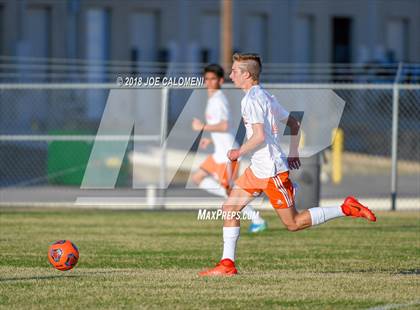 Thumbnail 3 in San Angelo Central vs Lee [Robert E.] photogallery.