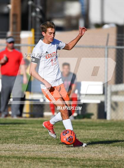 Thumbnail 3 in San Angelo Central vs Lee [Robert E.] photogallery.