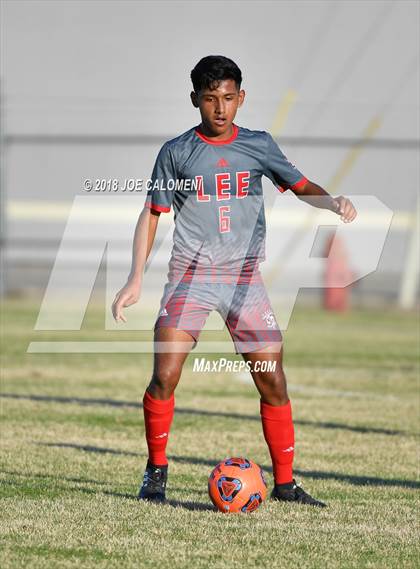Thumbnail 3 in San Angelo Central vs Lee [Robert E.] photogallery.