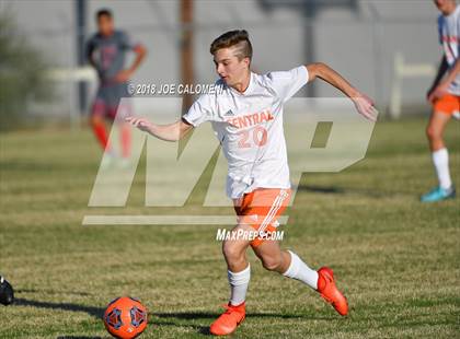 Thumbnail 2 in San Angelo Central vs Lee [Robert E.] photogallery.