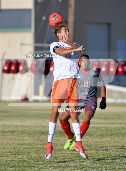 Thumbnail 3 in San Angelo Central vs Lee [Robert E.] photogallery.