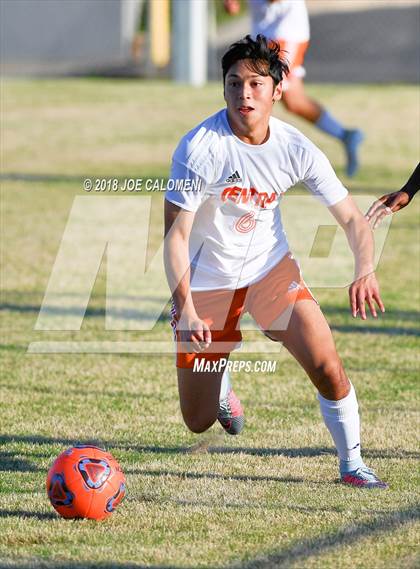 Thumbnail 2 in San Angelo Central vs Lee [Robert E.] photogallery.
