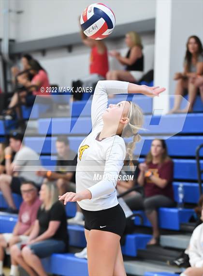 Thumbnail 1 in Mountain Ridge vs. Enumclaw (Nike TOC Southwest) photogallery.